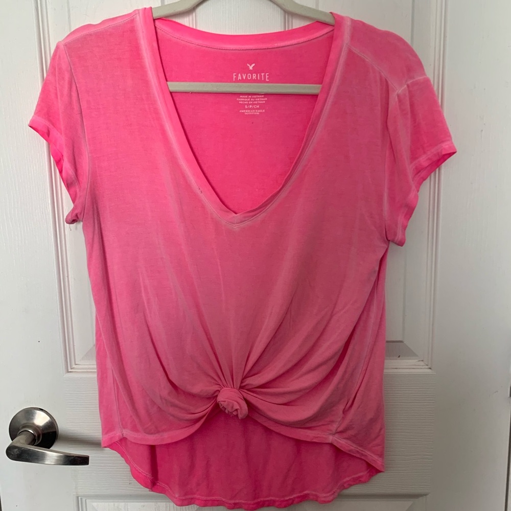 American Eagle t shirt